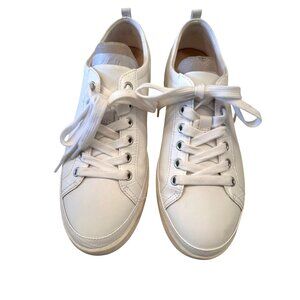 Vionic Winny Leather Sneaker Size 9.5 M Women's Napa White EUC BOX